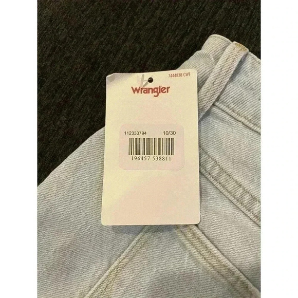 Wrangler Jean Shorts Womens 10 / 30 High Rise Vintage 4” Cut Off Mom Light Wash - Picture 4 of 5